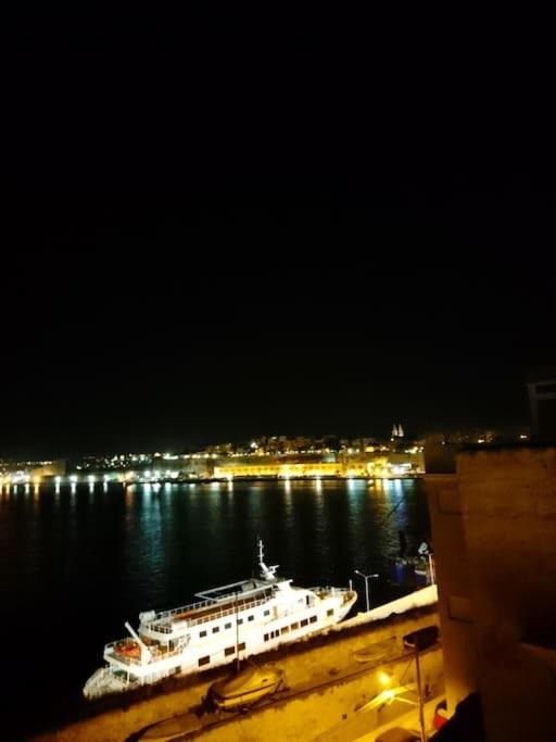 Moco, Modern Comfort In Historic City Of Senglea Villa ภายนอก รูปภาพ